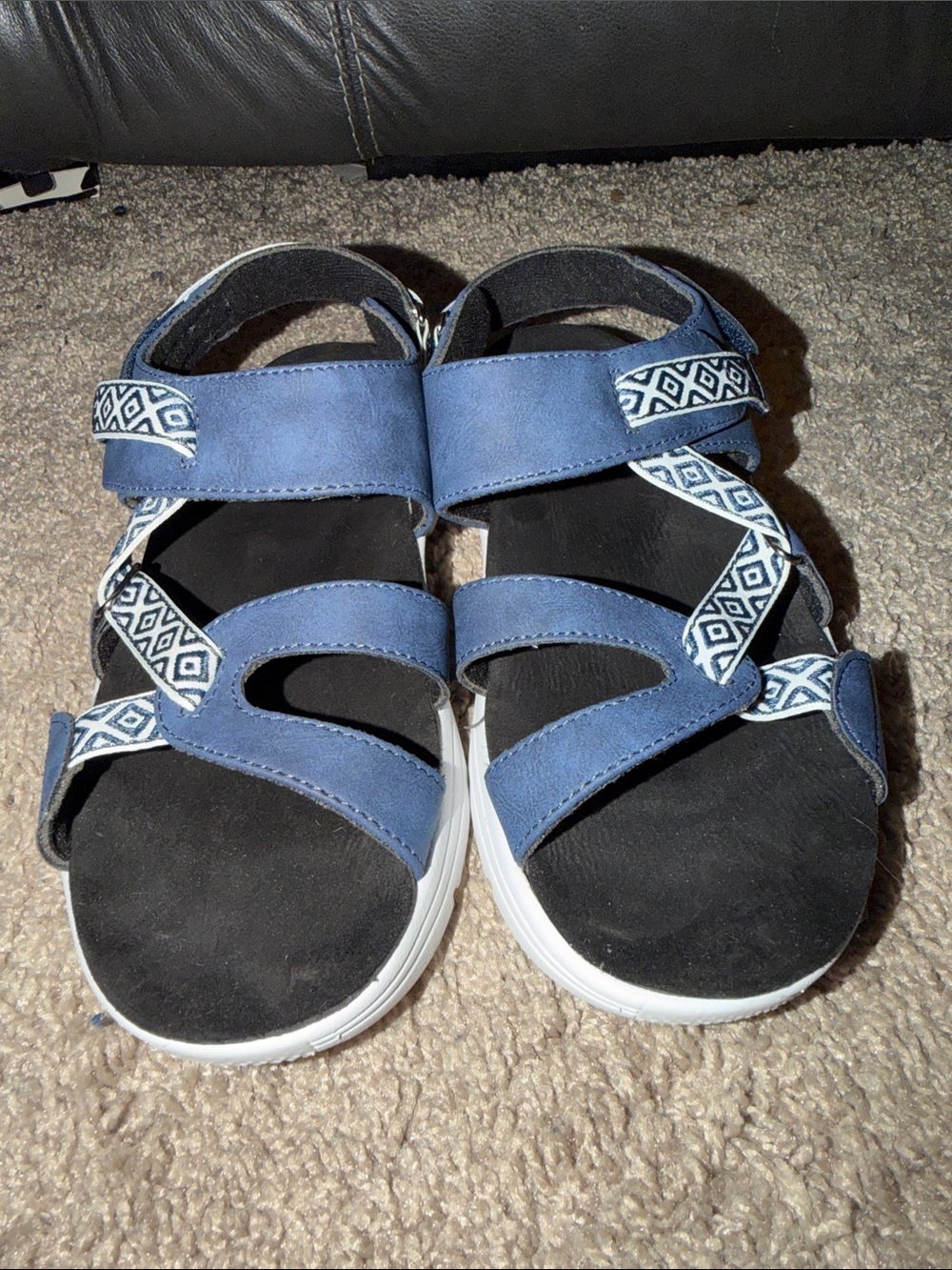Drew Shoe Women’s Blue Strappy Comfort Sandals - Size 7WW